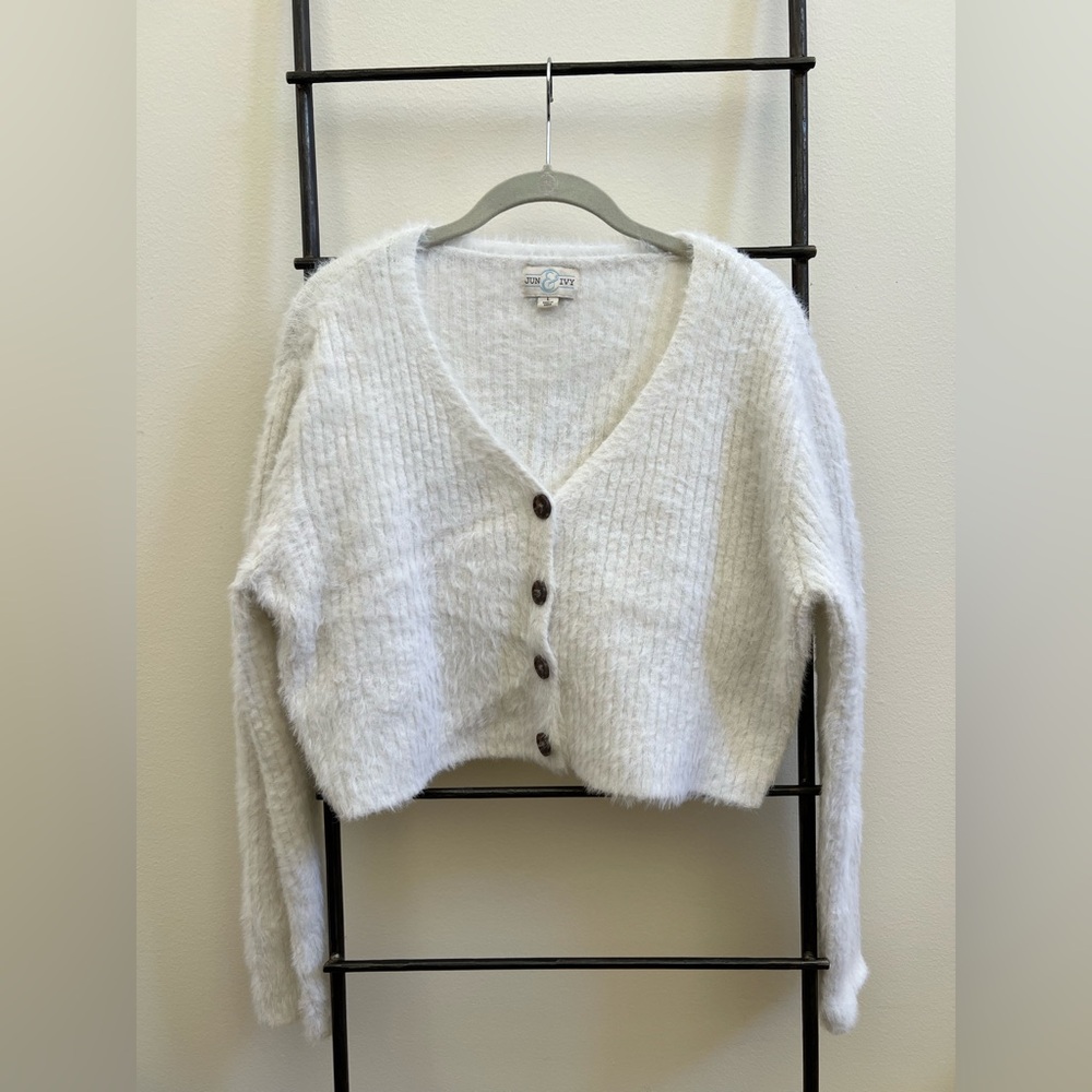 Francesca’s Jun & Ivy Cropped Cardigan